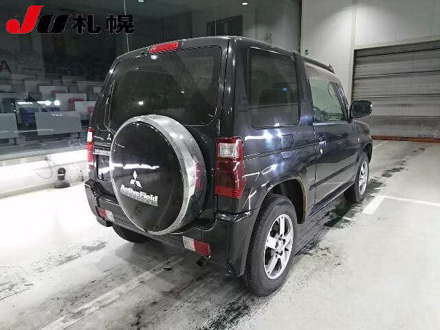 MITSUBISHI PAJERO MINI