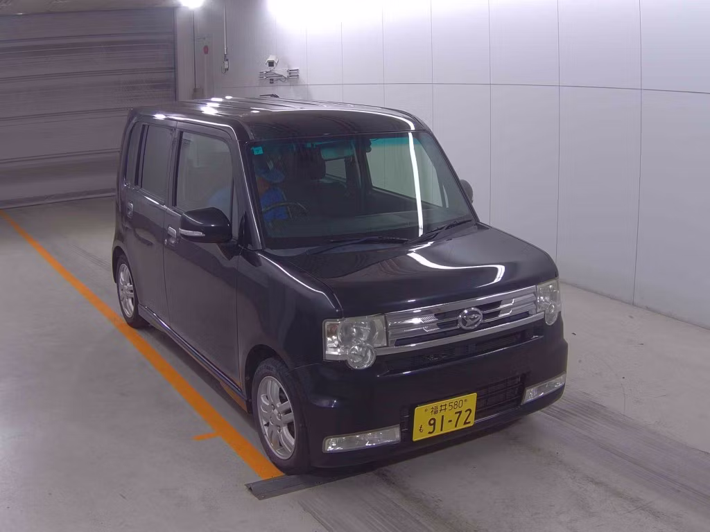DAIHATSU MOVE CONTE