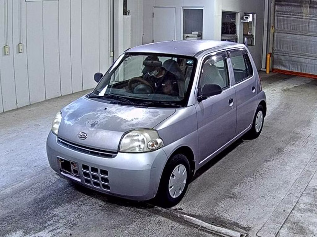 DAIHATSU ESSE
