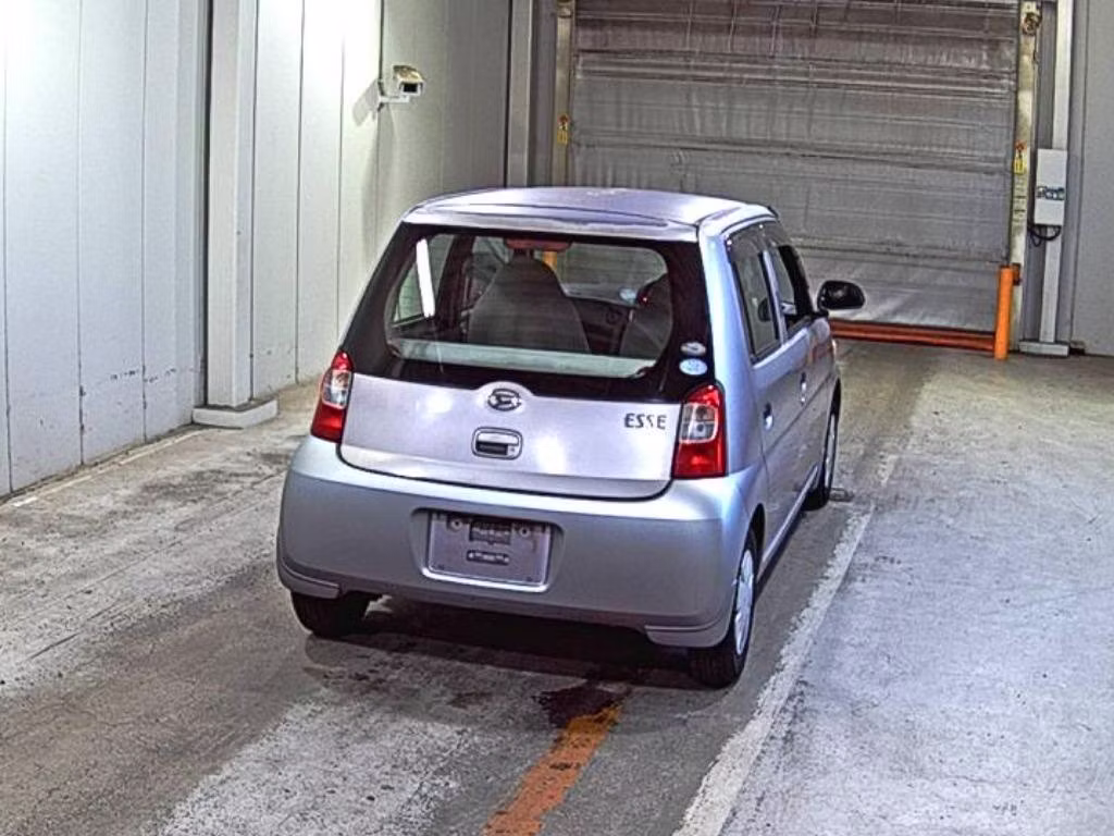 DAIHATSU ESSE