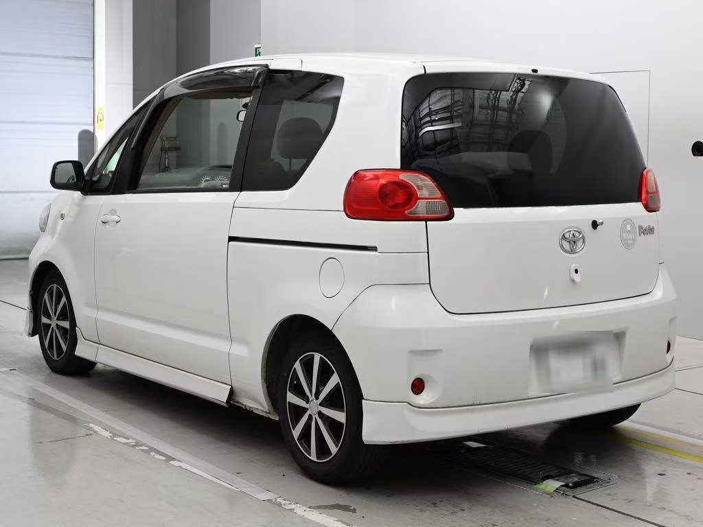 TOYOTA PORTE