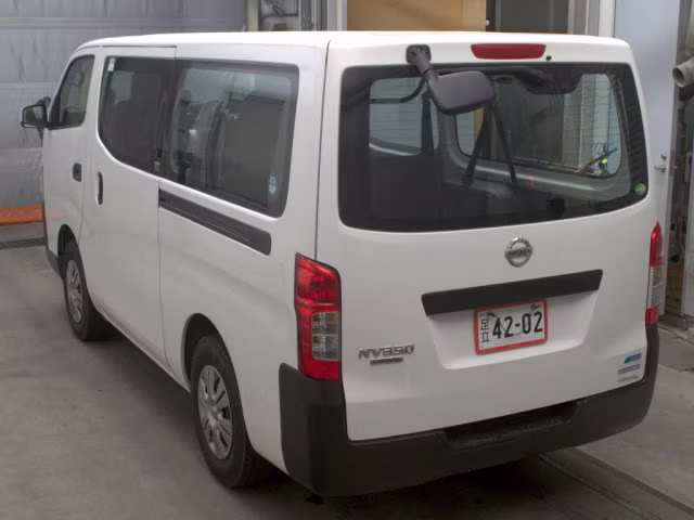 NISSAN NV350 CARAVAN
