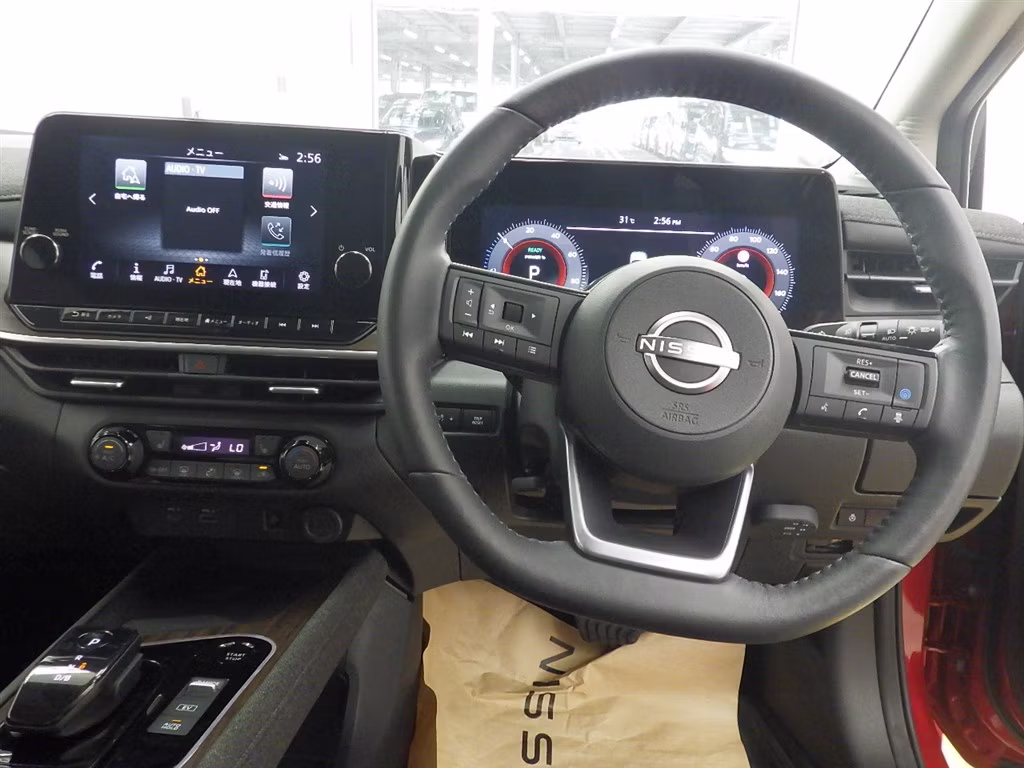 NISSAN AURA