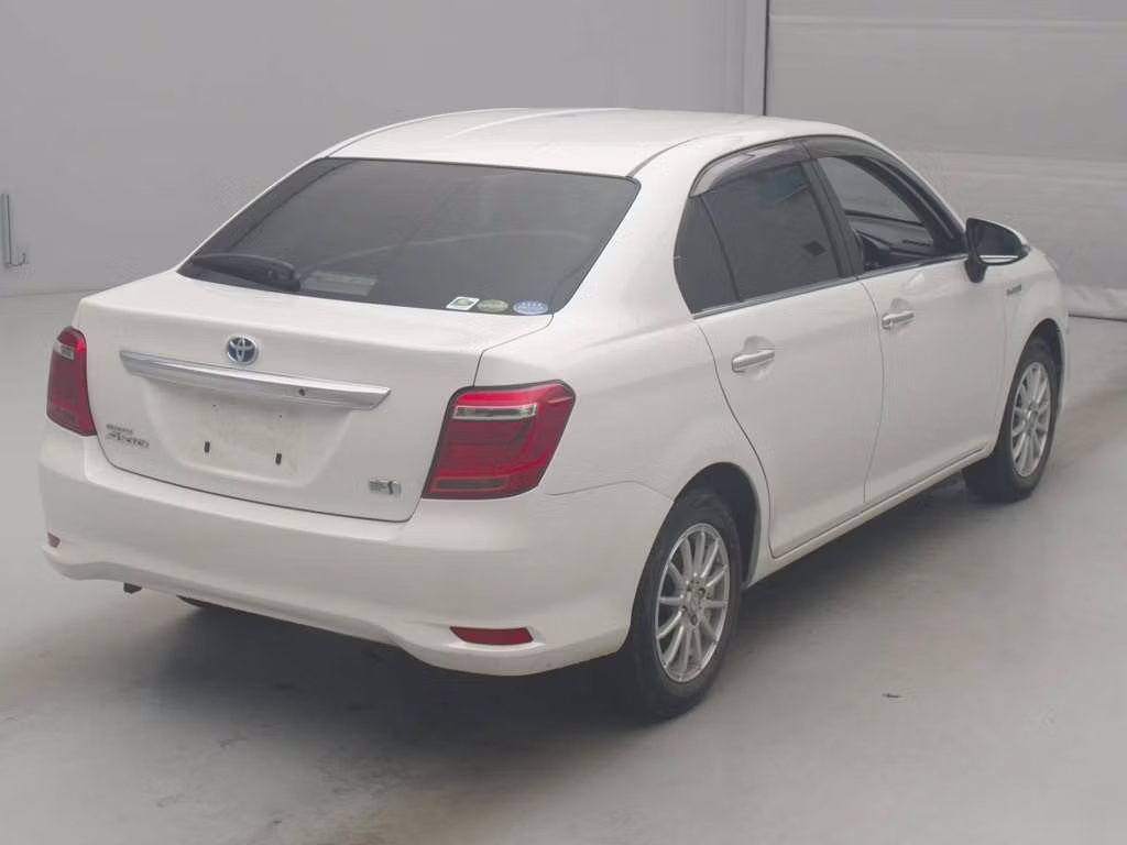 TOYOTA COROLLA AXIO