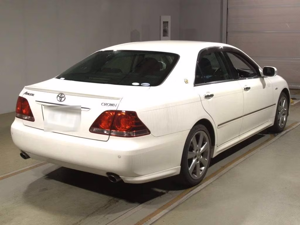 TOYOTA CROWN