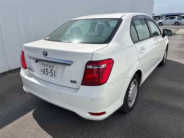 TOYOTA COROLLA AXIO