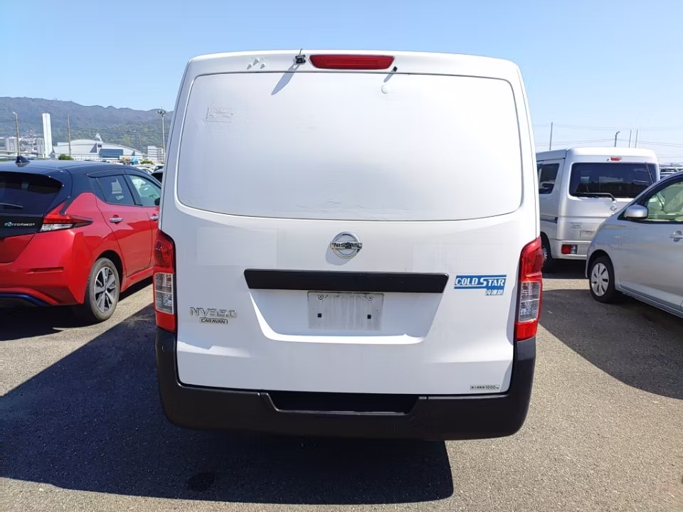 NISSAN NV350 CARAVAN