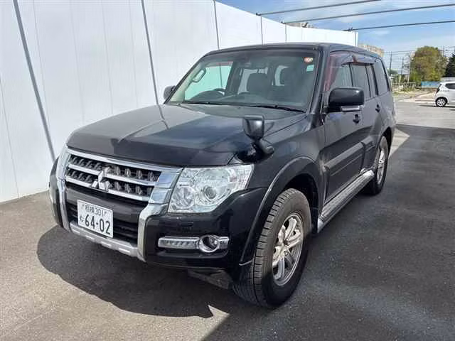 MITSUBISHI PAJERO