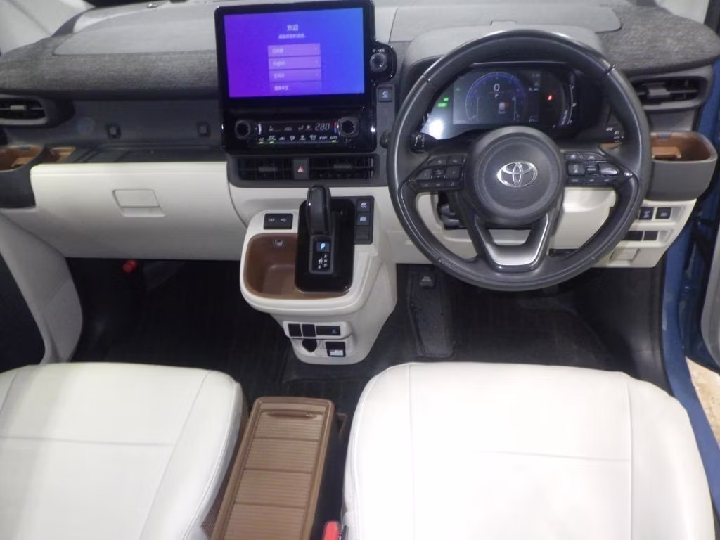 TOYOTA SIENTA