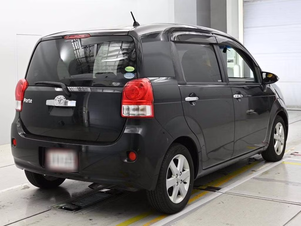 TOYOTA PORTE