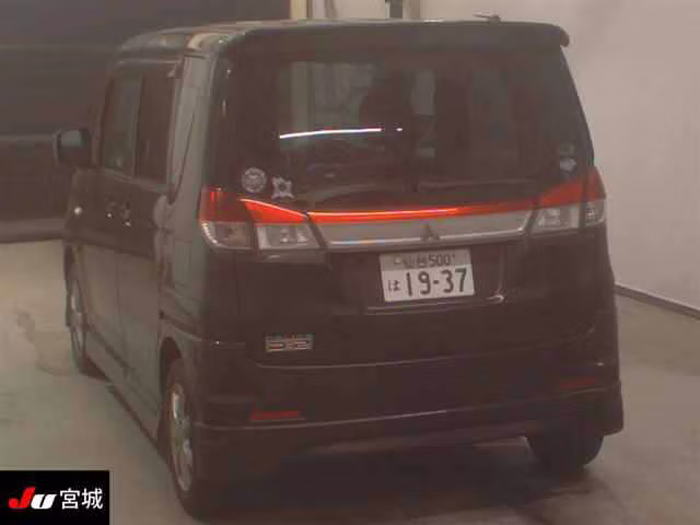 MITSUBISHI DELICA D:2