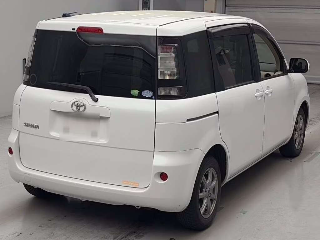 TOYOTA SIENTA