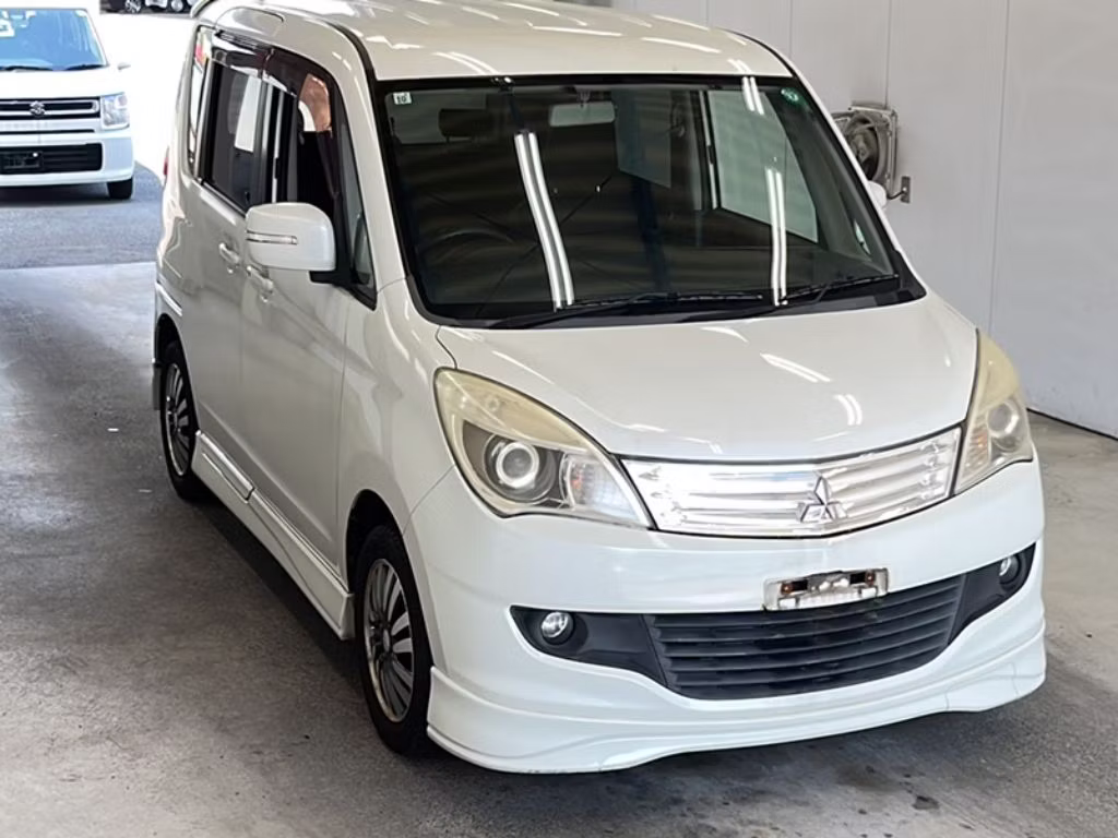 MITSUBISHI DELICA D:2