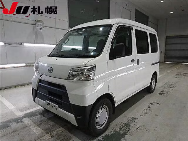 TOYOTA PIXIS VAN
