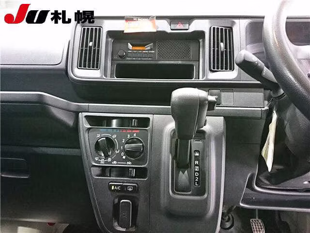 TOYOTA PIXIS VAN