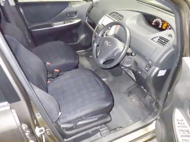 TOYOTA RACTIS