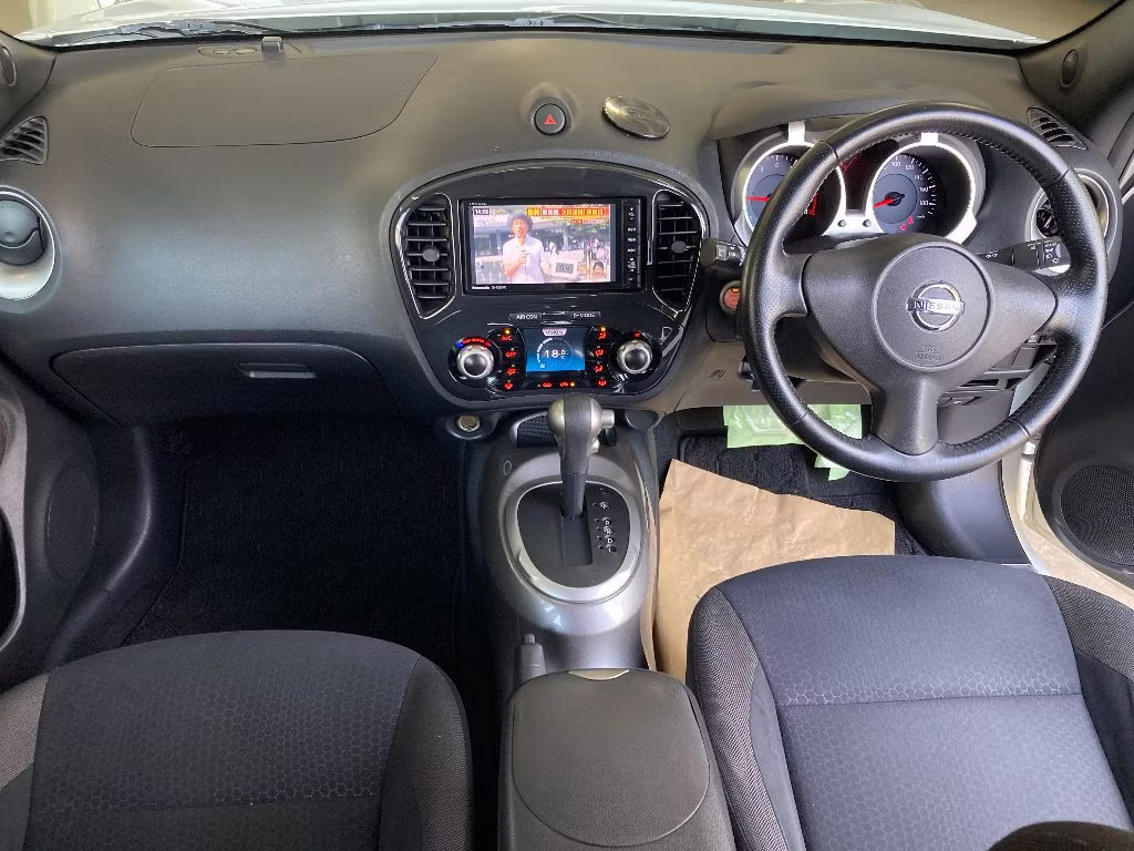 NISSAN JUKE