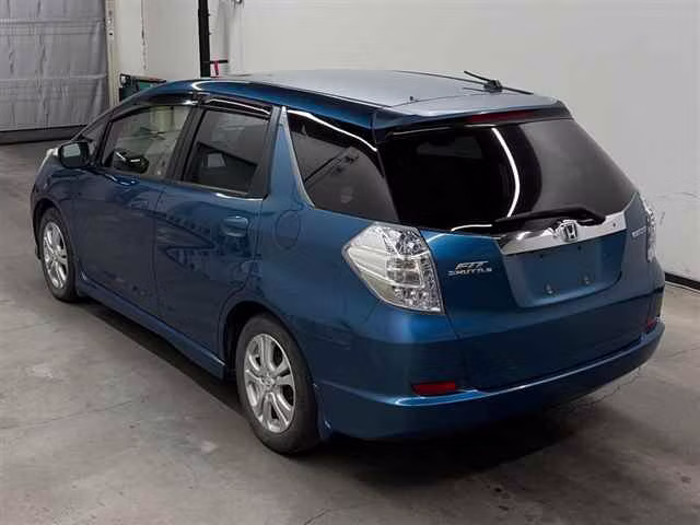 HONDA FIT SHUTTLE