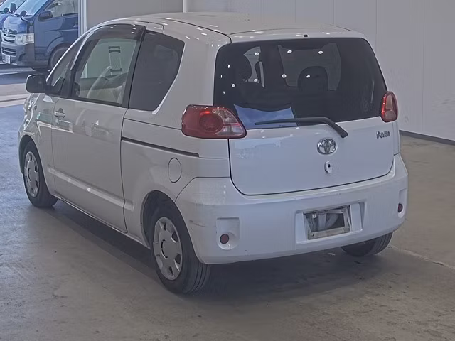 TOYOTA PORTE