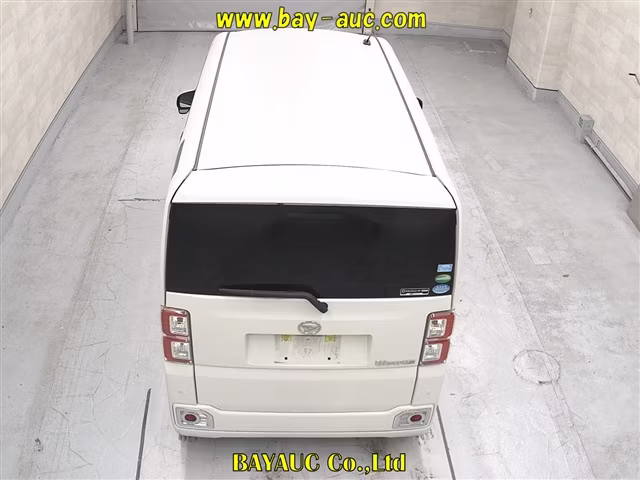 DAIHATSU WAKE