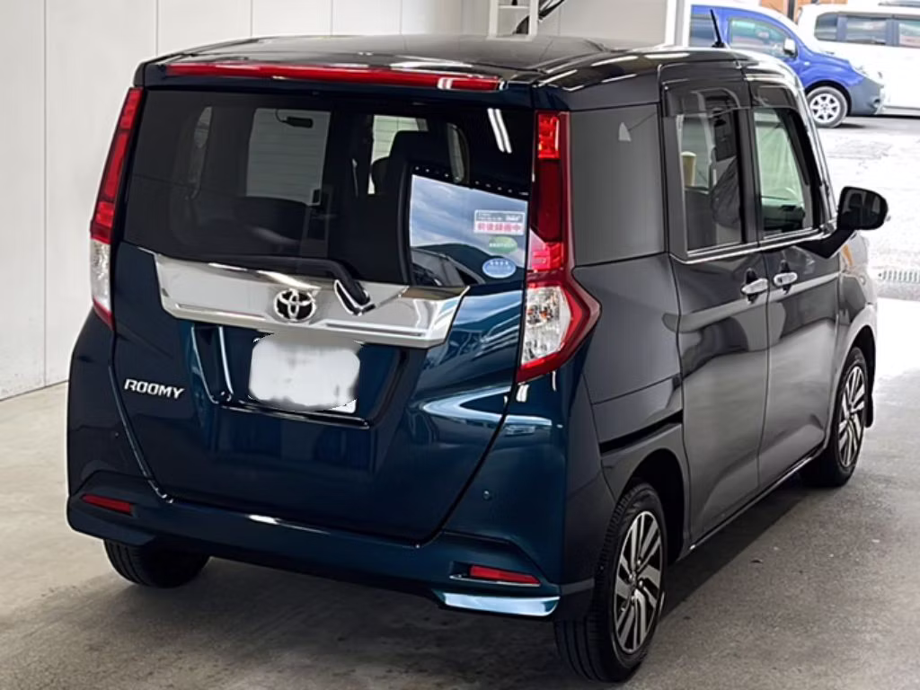 TOYOTA ROOMY