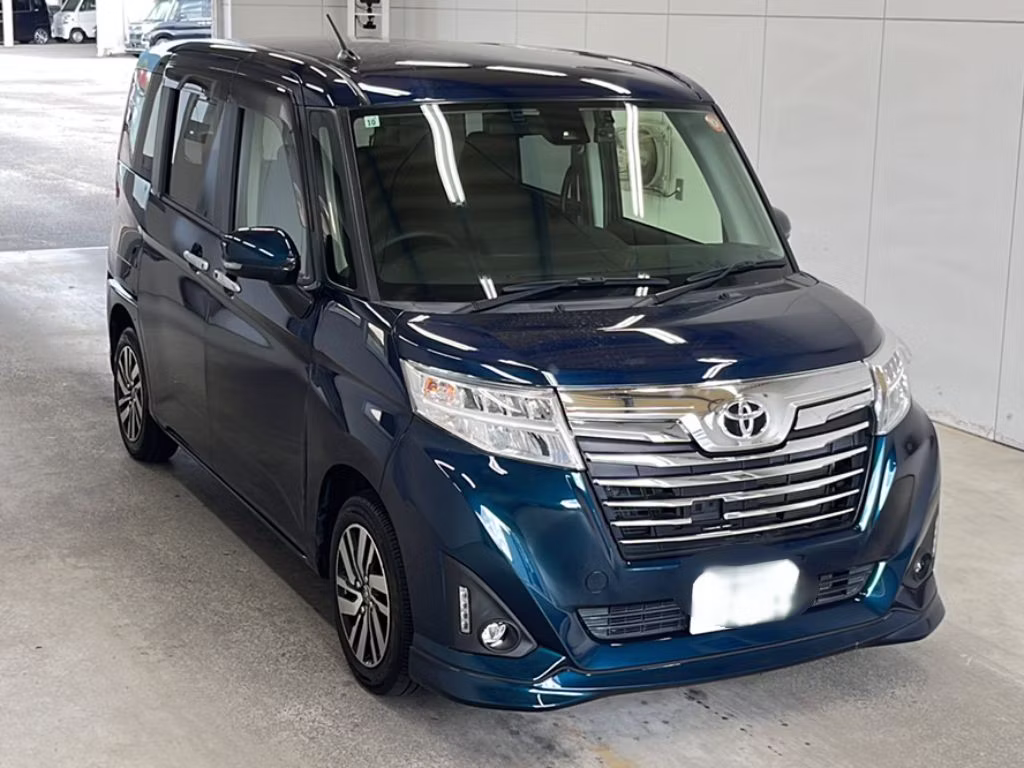 TOYOTA ROOMY