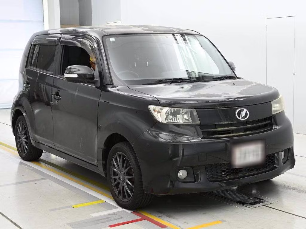 TOYOTA BB
