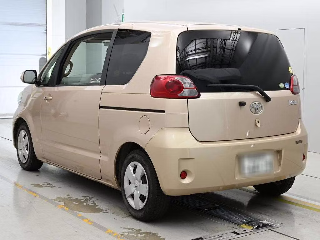 TOYOTA PORTE
