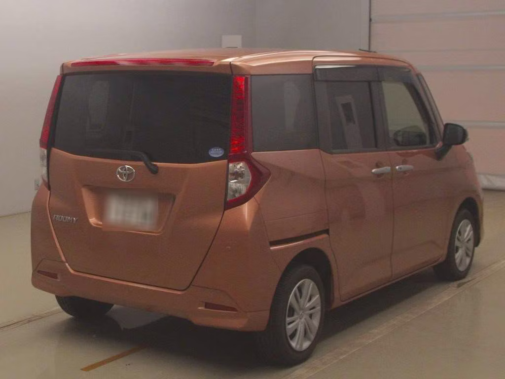 TOYOTA ROOMY