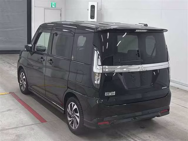 MITSUBISHI DELICA D:2