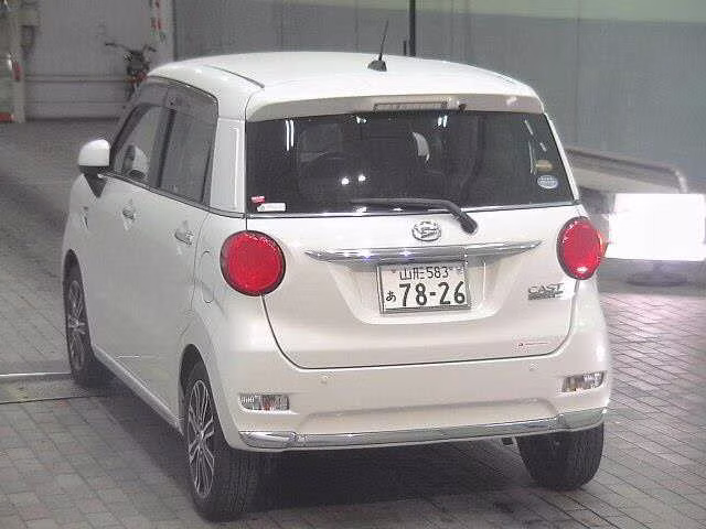 DAIHATSU CAST