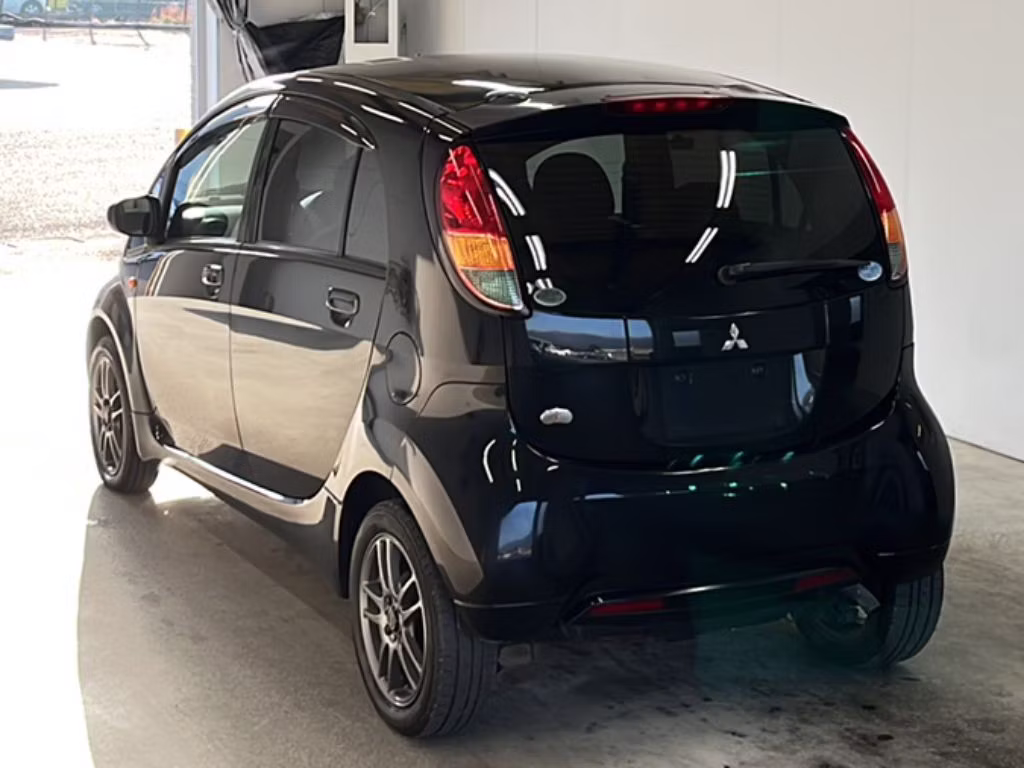MITSUBISHI I