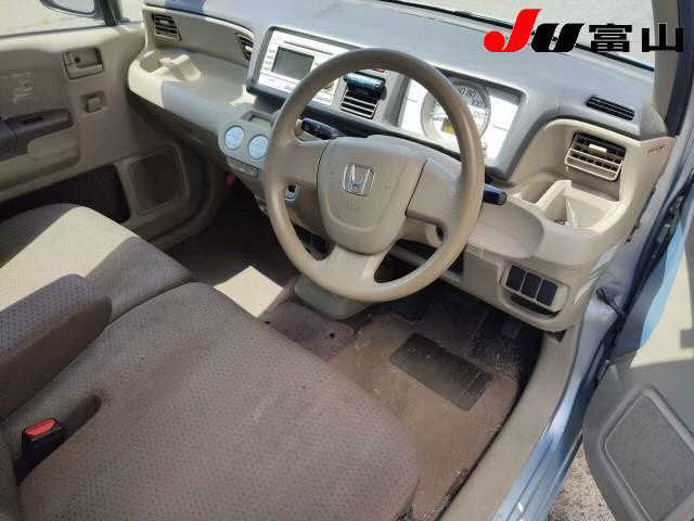 HONDA LIFE