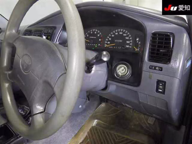 TOYOTA HILUX SURF
