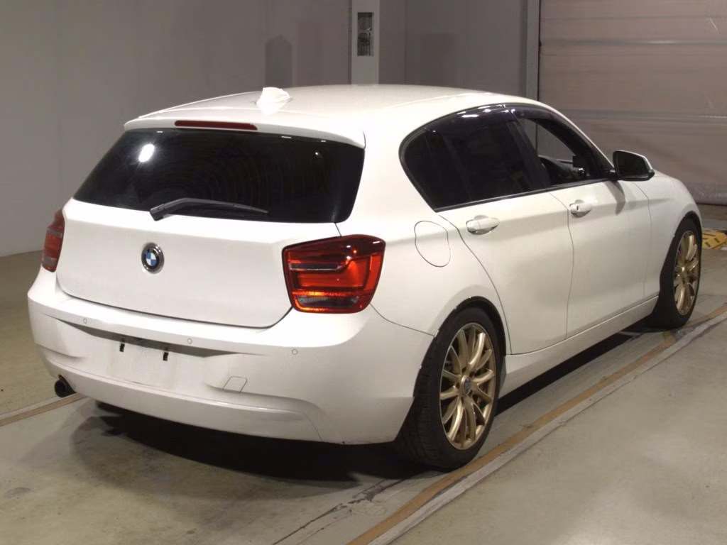 BMW 1-SERIES