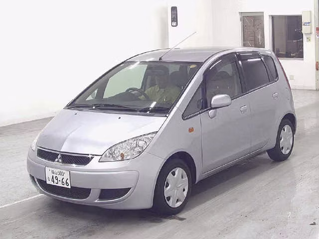 MITSUBISHI COLT