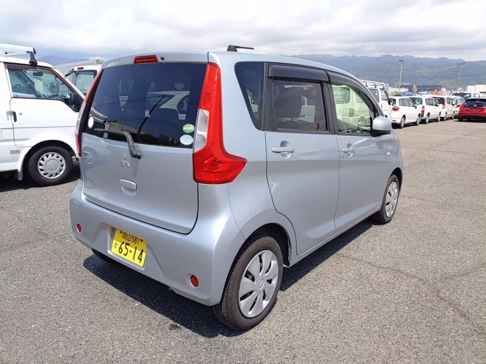 MITSUBISHI EK WAGON
