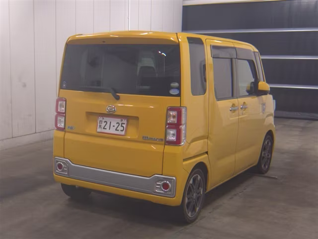 DAIHATSU WAKE