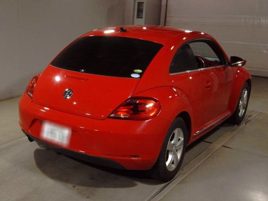 VOLKSWAGEN BEETLE
