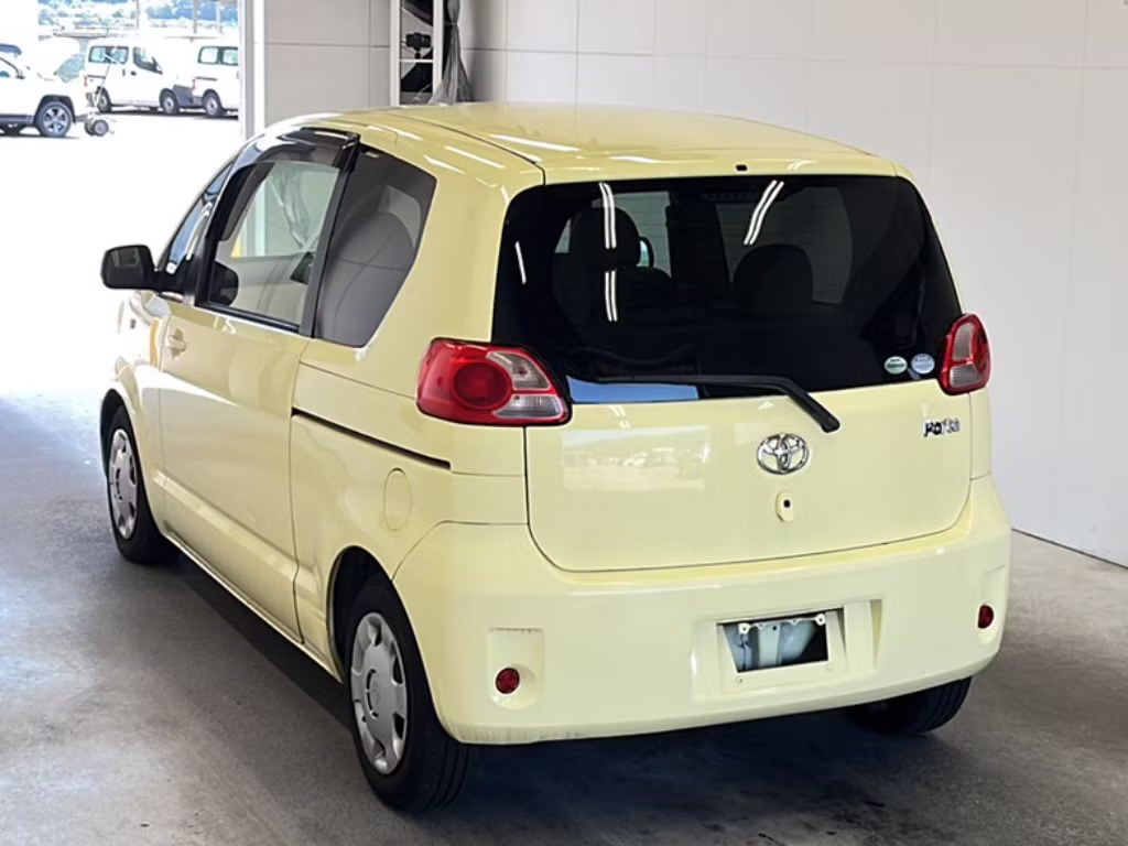 TOYOTA PORTE