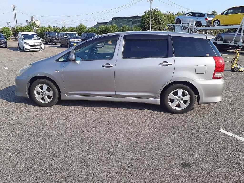 TOYOTA WISH