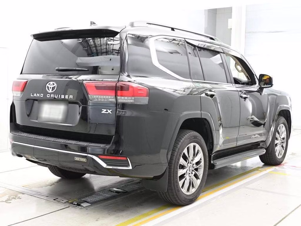TOYOTA LAND CRUISER