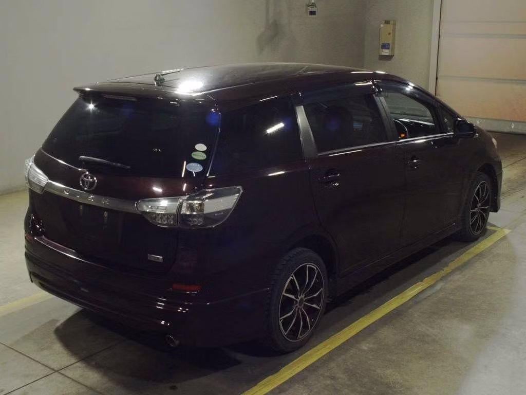 TOYOTA WISH