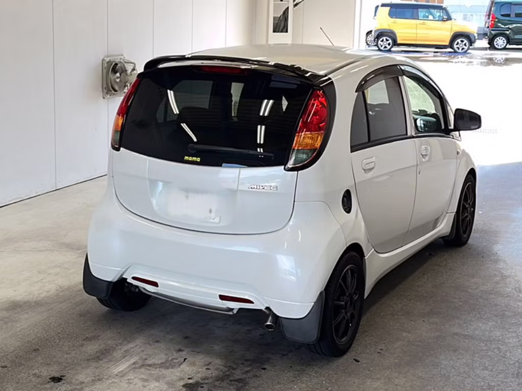 MITSUBISHI I