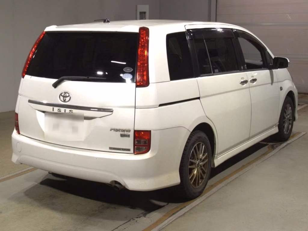 TOYOTA ISIS