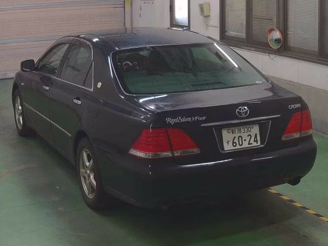 TOYOTA CROWN