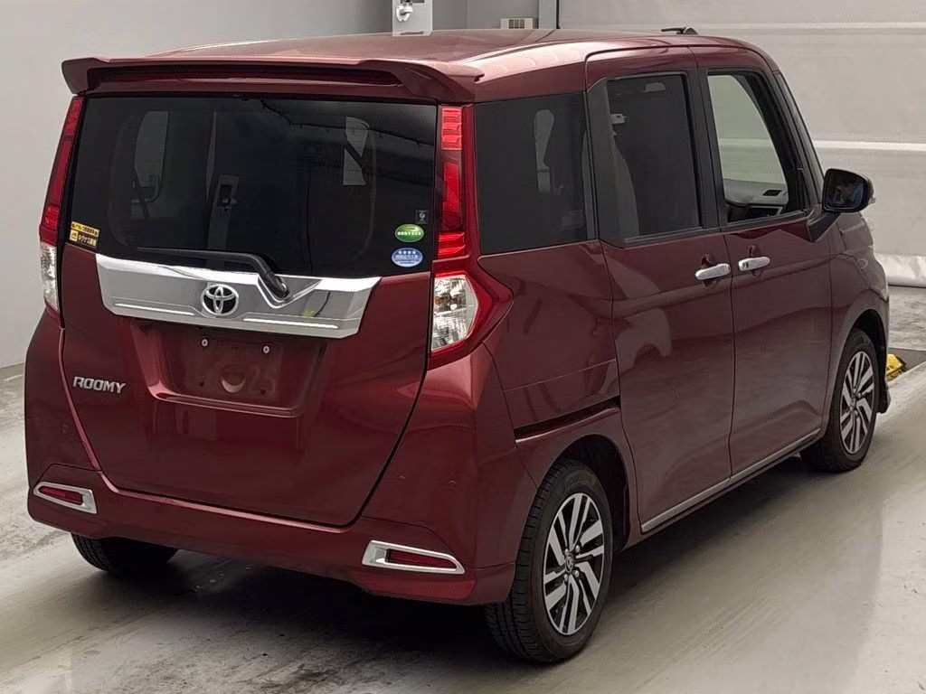 TOYOTA ROOMY
