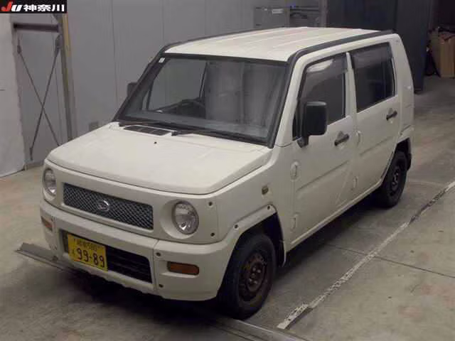 DAIHATSU NAKED
