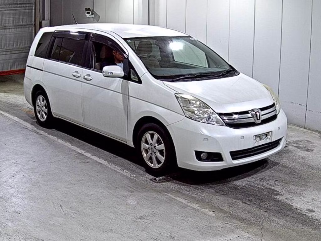 TOYOTA ISIS