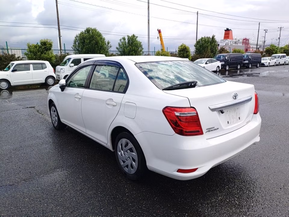 TOYOTA COROLLA AXIO